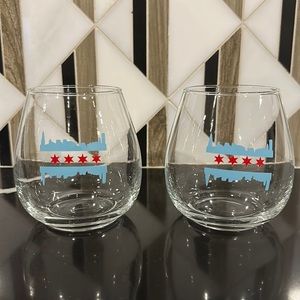 Chicago flag wine glasses! Cute gift idea for your favorite Chicagoan!